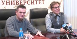 Ректор ДВФУ (слева) и лидер МТ подписали соглашение Наталья Ладутько