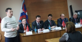 Пресс-конференция КПРФ во Владивостоке Ольга Кишаковская. РИА PrimaMedia