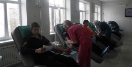 Около 80 человек сдали кровь в рамках акции &quotАвто-МотоДонор&quot во Владивостоке Сусанна Манукян для РИА PrimaMedia