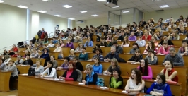Около 200 человек пришли на подготовку к &quotТотальному диктанту&quot во Владивостоке Анастасия Болелая для РИА PrimaMedia