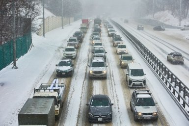 пробки, снег во Владивостоке,  машины, дорожное движение Дмитрий Осипчук, ИА PrimaMedia
