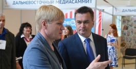 Владимир Миклушевский и Виктор Суханов Из фотоархива пресс-службы АПК