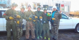 Воспитанников детского дома покатали на лимузине Анна Павлова