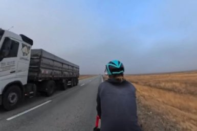 Велопутешественник проехал 10 тысяч километров на пути из Владивостока в Кейптаун соцсети Владислава Мишина