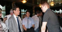 Александр Жуков побывал на Ярмарке вакансий Юлия Доспехова