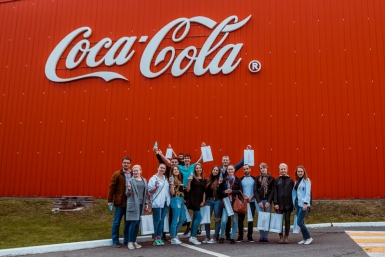 Сотрудники РИА PrimaMedia побывали на экскурсии на заводе Coca-Cola Мария Бородина, РИА PrimaMedia