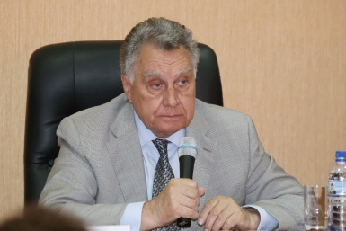 Председатель Заксобрания Приморья Виктор Горчаков пресс-служба ЗС ПК